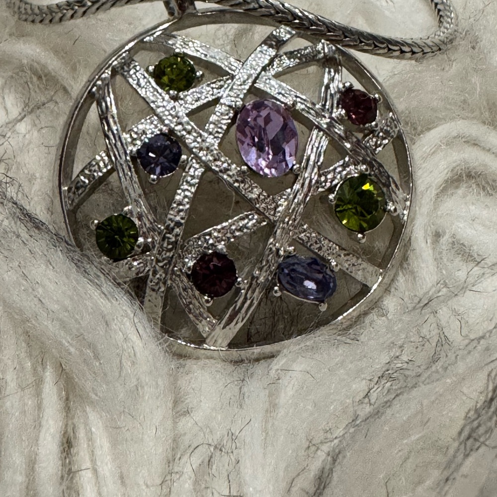 SALE🎉 Lattice Multi-Colored Gemstone Necklace with Silver Medallion